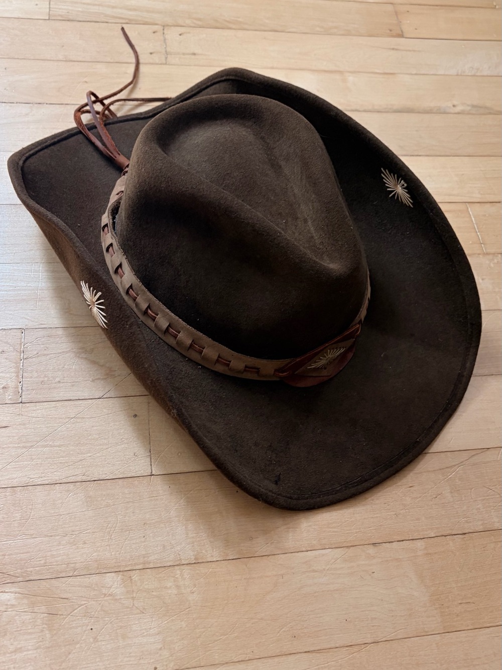 Scala estern Hat with Band
